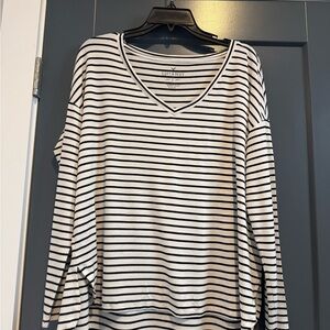 American Eagle Outfitters Black and White Striped V-Neck Top